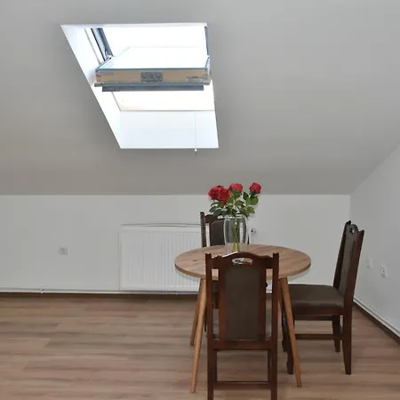 Trpeza Prenociste Lägenhet *